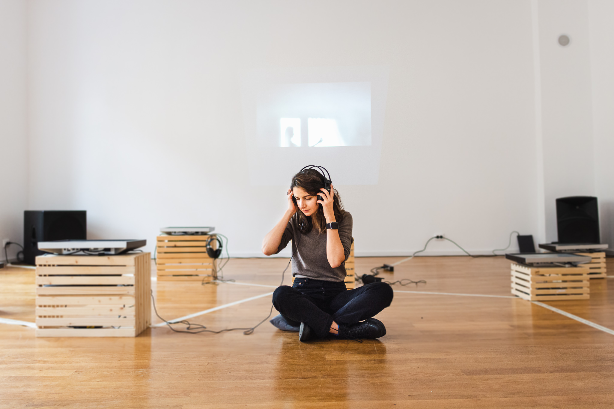 An den Wochenende präsentiert Alexandra Dumitrescu ihre Video-Kunst und Installationen