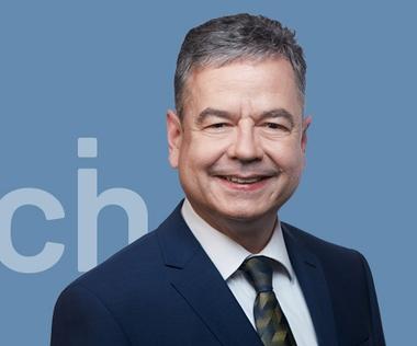 Ein Business Executive für Mobilitätsprojekte und Anlagenbau.