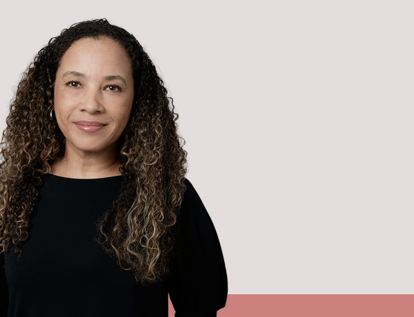 Joyce Darkoh ist Expertin für LinkedIn und Personal Branding