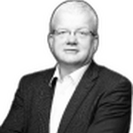 Geschäftsführer mit Fokus auf IT-Projektmanagement