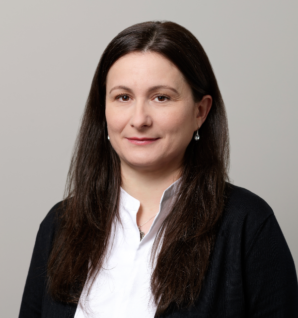 Ada Tanase ist Leiterin des Mitgliederbereichs bei der Deutschen Interim AG.