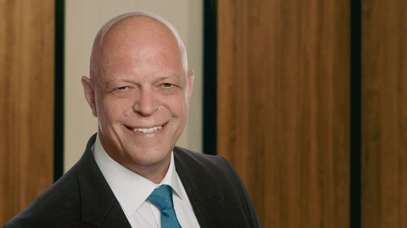 Das Bild zeigt einen Interim Manager und zertifizierten Sanierungsberater.