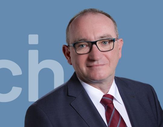 Experte für internationale Produktion und Recycling von Verpackungen