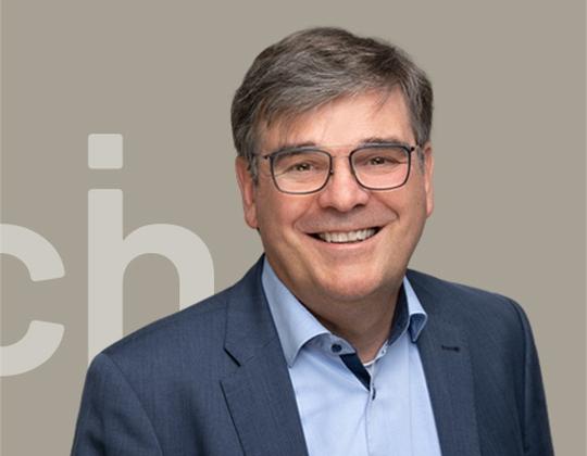 Finance-Executive mit Schwerpunkt Automotive und Produktion