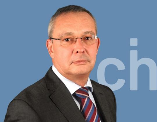 Produktionsexperte als Troubleshooter für Automotive und Kunststoffe