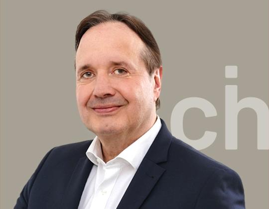 Ein Senior Executive mit Vertriebs-Expertise.