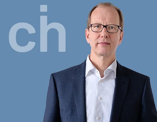 Ein Interim Manager und Business Coach mit Schwerpunkt auf digitale Transformationsprojekte.