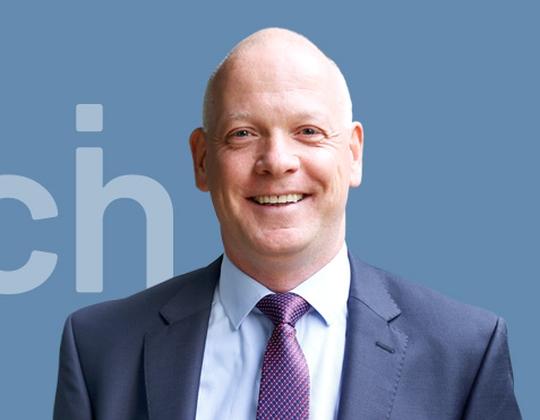 C-Level Interim Manager mit Schwerpunkten auf Finance und Change Management.