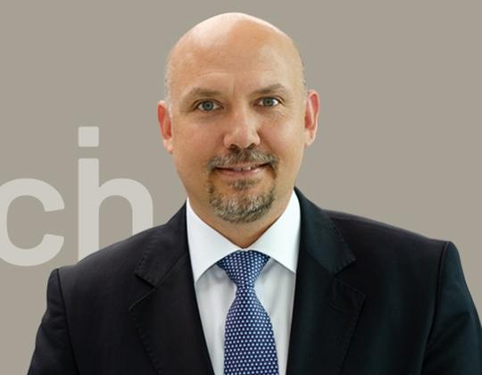 Einkaufsexperte für Reiseverkehr, Fuhrpark und betriebliche Mobilität