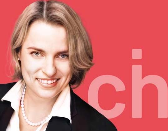 HR Managerin mit Background in Bildung und Healthcare