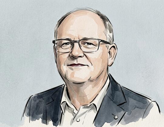 COO und Produktionsleiter erhöht Effizienz der Produktion in der Automotive-Branche